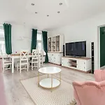 W Sercu Lodzi Piotrkowska Balkon & 2 Sypialnie By Renters *