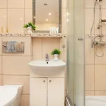 W Sercu Lodzi Piotrkowska Balkon & 2 Sypialnie By Renters Lodz