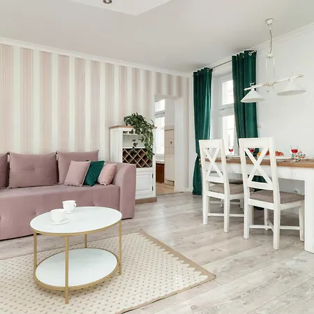 Apartamento W Sercu Lodzi Piotrkowska Balkon & 2 Sypialnie By Renters *