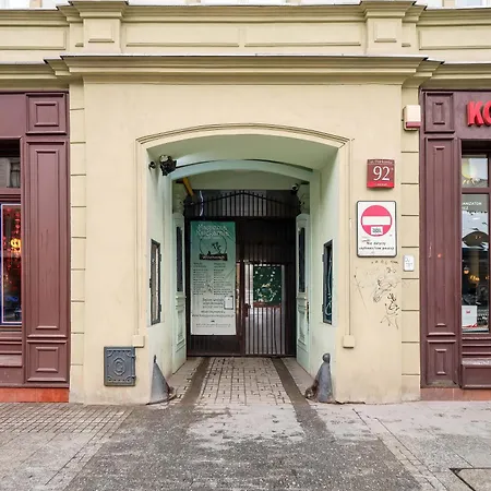 Lägenhet W Sercu Lodzi Piotrkowska Balkon & 2 Sypialnie By Renters