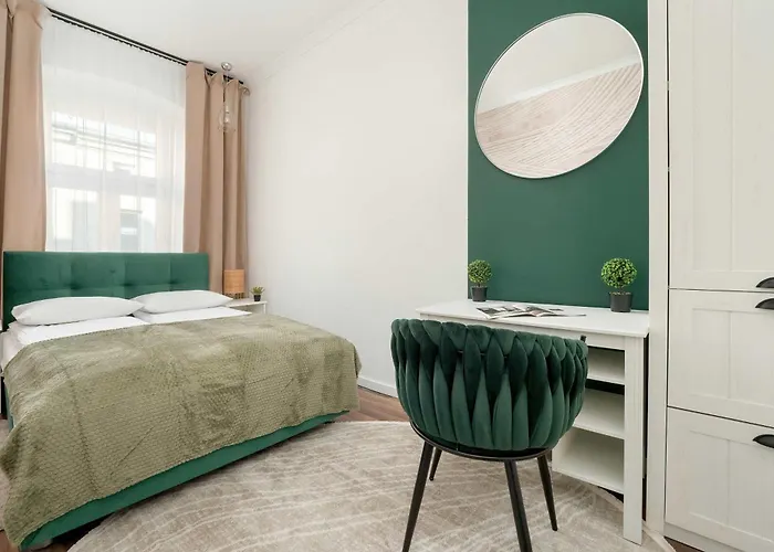 W Sercu Lodzi Piotrkowska Balkon & 2 Sypialnie By Renters *