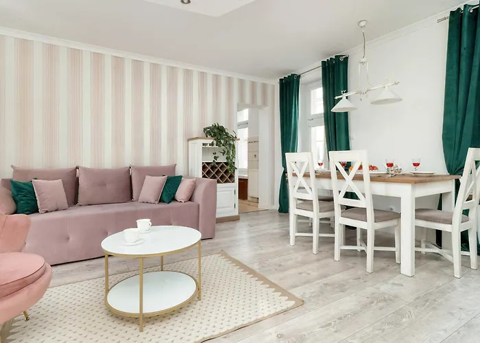 Apartamento W Sercu Lodzi Piotrkowska Balkon & 2 Sypialnie By Renters *