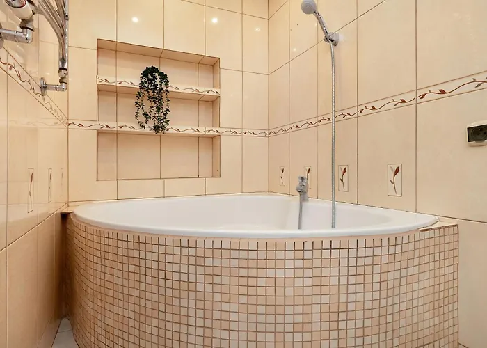 W Sercu Lodzi Piotrkowska Balkon & 2 Sypialnie By Renters Apartamento