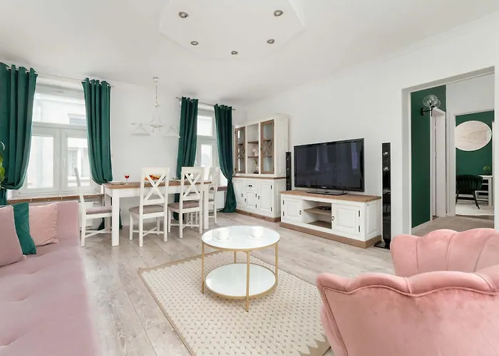 W Sercu Lodzi Piotrkowska Balkon & 2 Sypialnie By Renters *