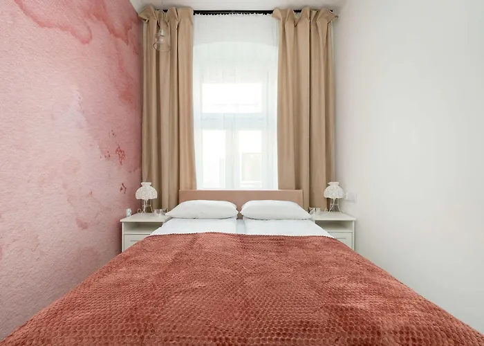 W Sercu Lodzi Piotrkowska Balkon & 2 Sypialnie By Renters